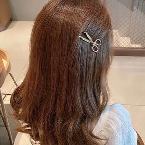 Rhinestone crystal scissors hair accessory. New in box. Silver color pin